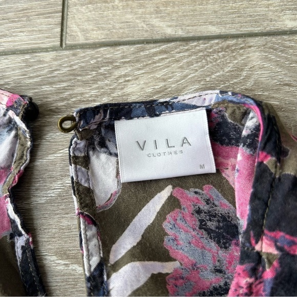 Vila Floral Print Peplum Hem Babydoll Blouse - Picture 6 of 11